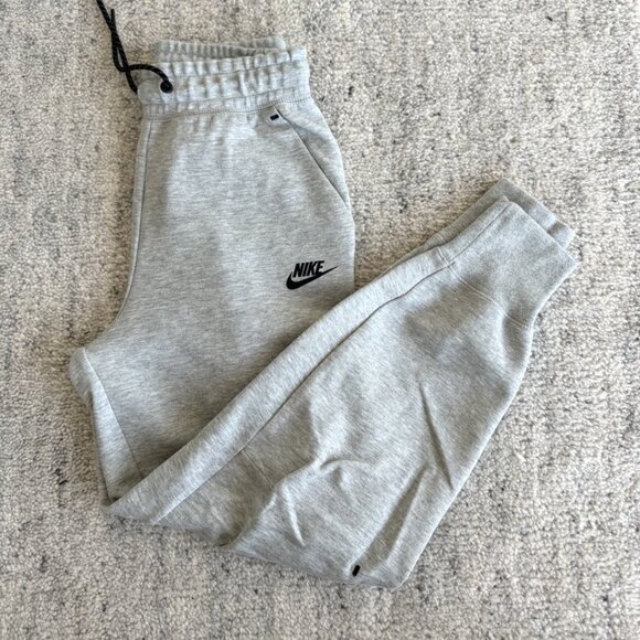 Nike Tech Fleece Joggers - Picture 1 of 5